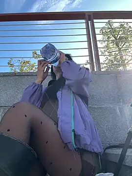 linger-23 online show from December 2025 06:55:01 AM