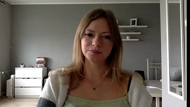 MillieShow online show from September 2025 02:41:01 PM