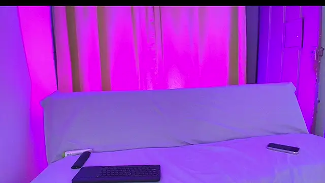 Snapshot of pleasurecompany3 chatting on April 2026 04:08:02 AM pleasurecompany3 online show from April 2026 04:08:02 AM