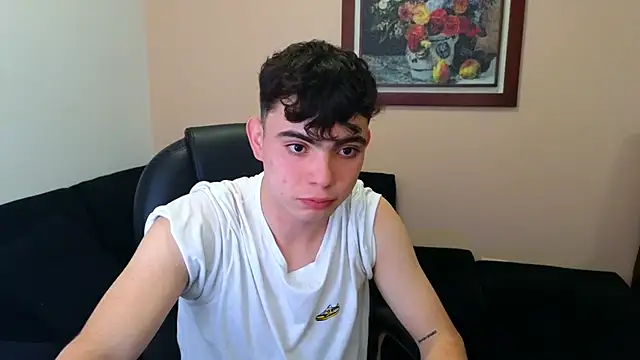 lukeboyce33 online show from October 2025 10:22:02 PM