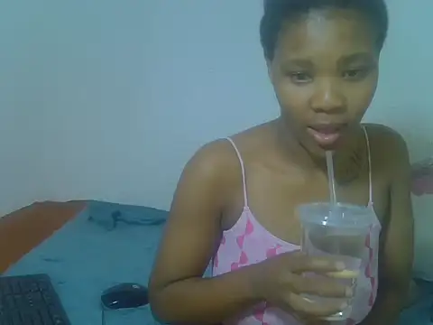 Hotytoty26 online show from March 2025 08:41:02 PM