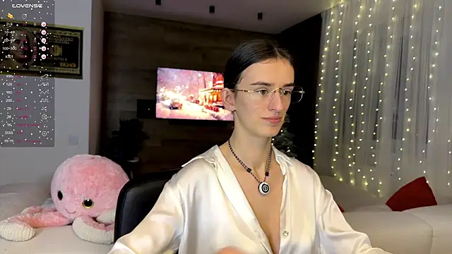 TwinTemptations online show from December 2025 06:15:01 PM