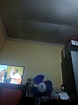 Mmoledi09 online show from November 2025 03:50:01 AM