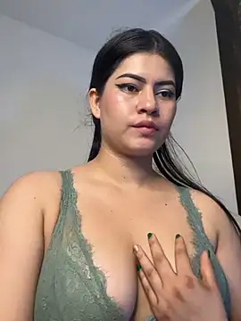 Saanvi21 online show from March 2025 07:44:02 PM