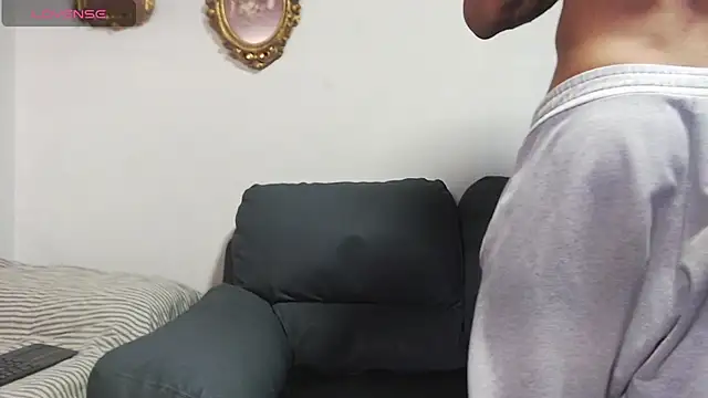 Christian Musclet4 online show from December 2025 07:55:01 PM