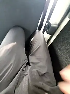 Snapshot of ikeike-kun chatting on September 2025 03:41:02 AM ikeike-kun online show from September 2025 03:41:02 AM