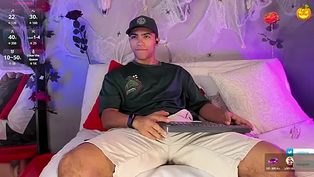 Snapshot of Colstorw_ chatting on October 2025 10:39:02 AM Colstorw online show from October 2025 10:39:02 AM