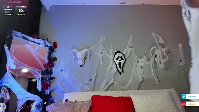 Snapshot of Colstorw_ chatting on October 2025 10:38:02 AM Colstorw online show from October 2025 10:38:02 AM