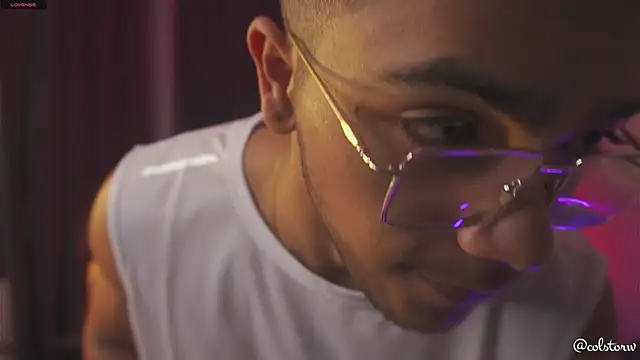 Snapshot of Colstorw_ chatting on February 2026 10:03:02 AM Colstorw online show from February 2026 10:03:02 AM