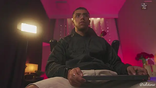 Snapshot of Colstorw_ chatting on February 2026 09:58:02 AM Colstorw online show from February 2026 09:58:02 AM