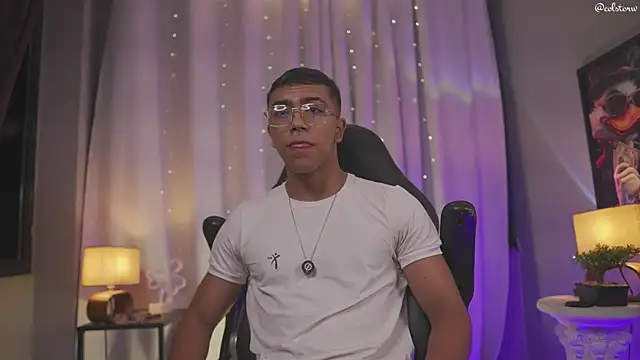 Snapshot of Colstorw_ chatting on March 2026 10:42:02 AM Colstorw online show from March 2026 10:42:02 AM