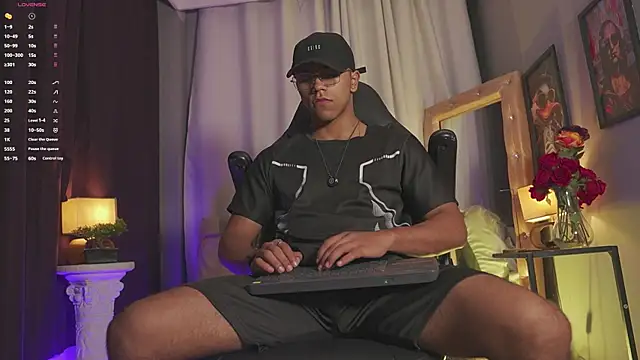 Snapshot of Colstorw_ chatting on April 2026 10:42:01 AM Colstorw online show from April 2026 10:42:01 AM