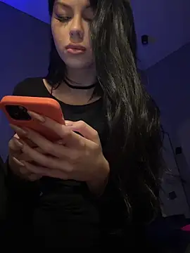 Leya Foxhall online show from November 2025 12:11:02 AM