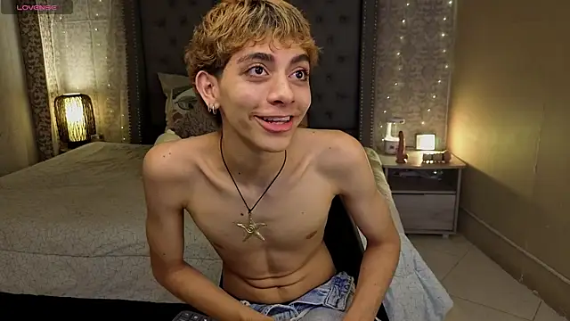 Matty Sparkk online show from December 2025 01:53:01 PM