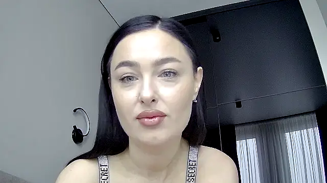 Black swan7777 online show from February 2026 07:37:01 AM