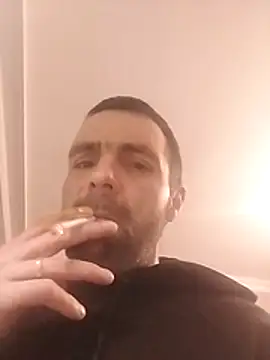 MaksDzubaV online show from March 2026 06:58:02 PM