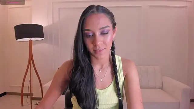 AmaliaCrus online show from October 2025 08:05:02 PM