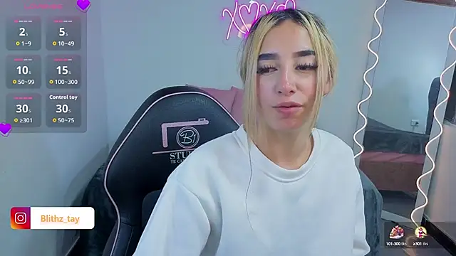 Malory tay1 online show from September 2025 07:07:02 PM