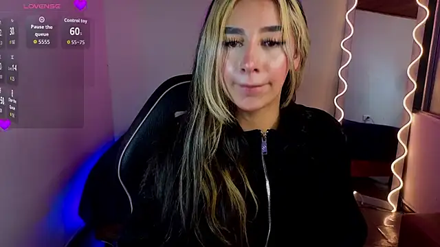 Malory tay1 online show from October 2025 07:14:01 PM