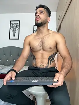 Maximiliano ford online show from September 2025 10:41:01 AM