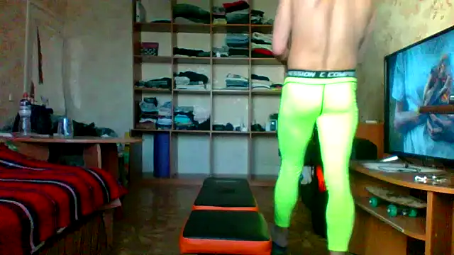 Masya MaxUA online show from March 2025 11:38:02 AM