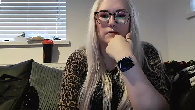 Sizzling Indie36 online show from September 2025 05:24:02 PM