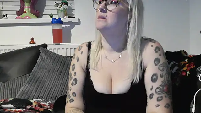 Sizzling Indie36 online show from November 2025 05:13:01 PM