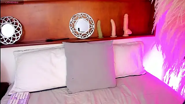 Snapshot of Eimmy_bm chatting on March 2025 09:23:01 PM Eimmy bm online show from March 2025 09:23:01 PM