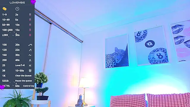 Valen ross  online show from March 2026 09:51:01 PM