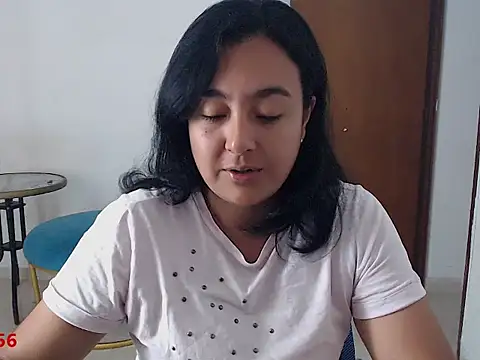 Snapshot of Themagicpotion chatting on April 2026 02:18:02 PM Themagicpotion online show from April 2026 02:18:02 PM