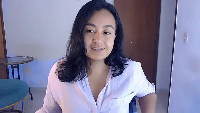 Snapshot of Themagicpotion chatting on April 2026 02:00:02 PM Themagicpotion online show from April 2026 02:00:02 PM