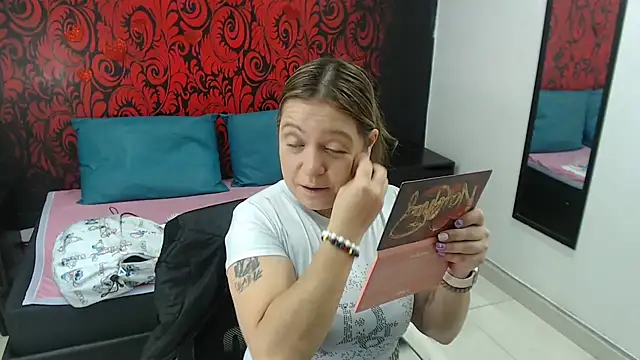Snapshot of Samanta_SS chatting on July 2026 06:54:01 PM Samanta SS online show from July 2026 06:54:01 PM