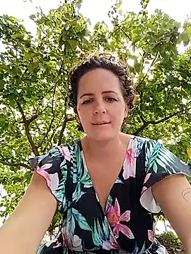 emiliemilf online show from March 2026 06:49:01 PM