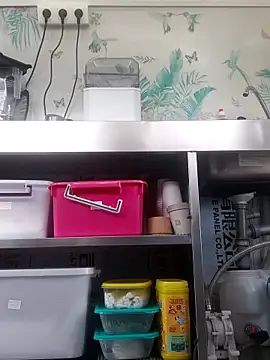 emiliemilf online show from April 2026 06:56:02 PM