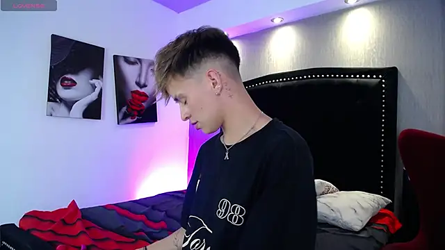 LiamWildx20 online show from March 2026 05:02:02 AM