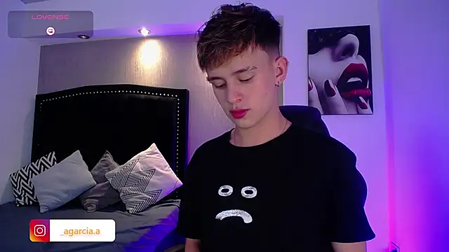 LiamWildx20 online show from April 2026 06:07:02 AM