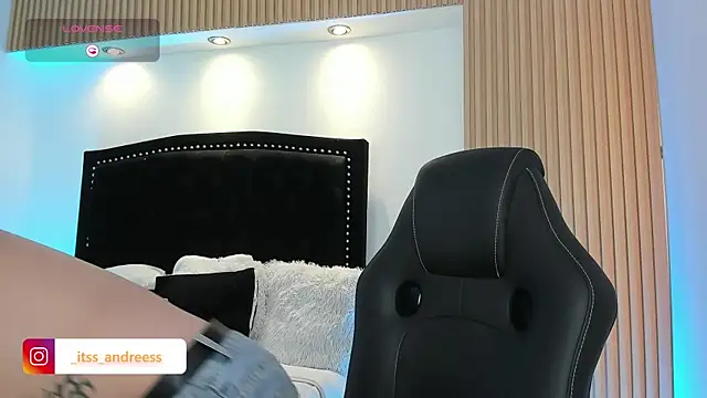 LiamWildx20 online show from July 2026 04:38:02 AM