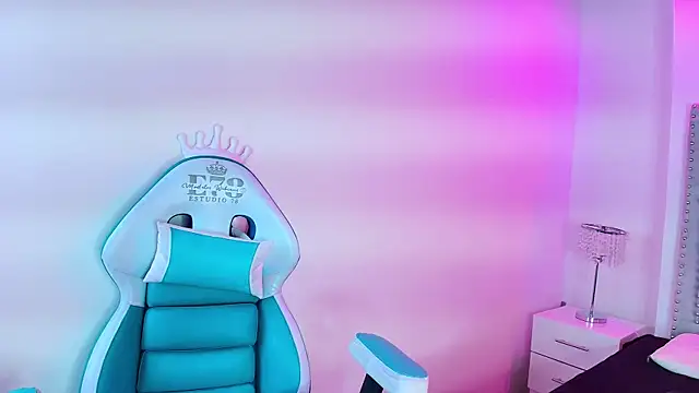 Lia adamsss online show from February 2026 03:44:01 AM