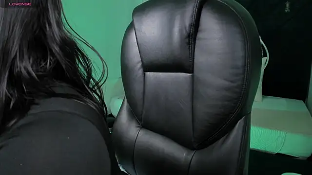 abby roux online show from October 2025 03:07:02 AM