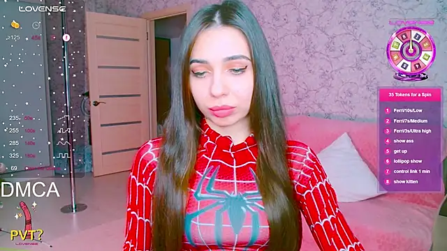 vinkiepinkie online show from November 2025 07:48:02 PM