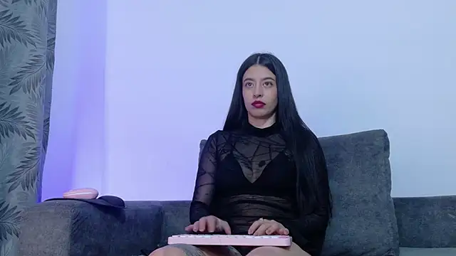 Misscarolsph online show from March 2026 08:25:01 PM