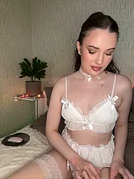 Ariana Sanderss online show from December 2025 09:00:02 PM