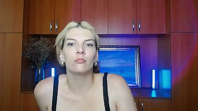 Snapshot of VanessaRey_ chatting on July 2026 07:09:02 AM VanessaRey online show from July 2026 07:09:02 AM
