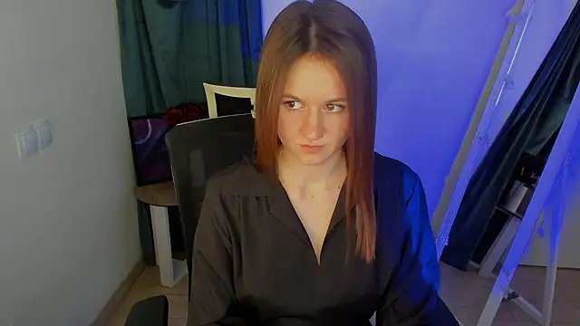 Catherine e online show from November 2025 08:08:02 PM