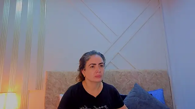 angelinarouse  online show from April 2026 12:41:01 AM