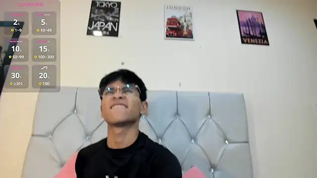 Snapshot of Ethan_Westt chatting on March 2025 08:54:01 PM Ethan Westt online show from March 2025 08:54:01 PM