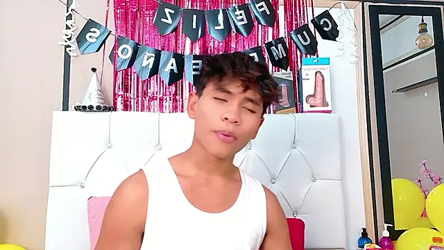 Ethan Westt online show from March 2026 08:41:02 PM