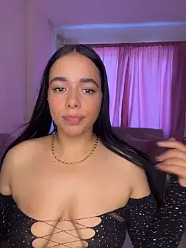 Snapshot of Deepika_padukoneNisha chatting on May 2026 04:01:01 PM Deepika padukoneNisha online show from May 2026 04:01:01 PM
