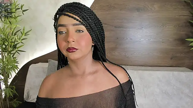 mia lacy  online show from September 2025 07:30:01 PM