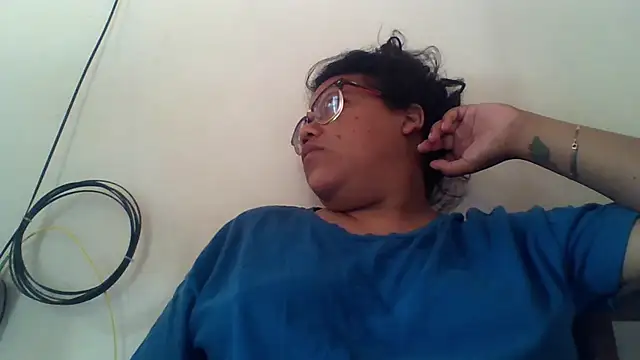 Snapshot of Valeria_Tiffany chatting on April 2026 02:14:01 PM Valeria Tiffany online show from April 2026 02:14:01 PM